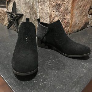 Toms Deia suede ankle boots